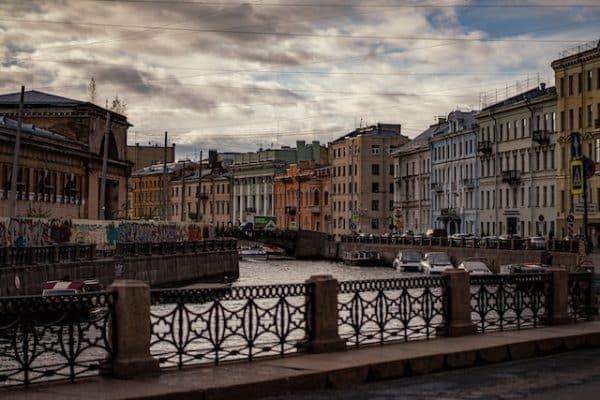 Visiter la ville des tsars: Découvrir les merveilles de Saint-Pétersbourg